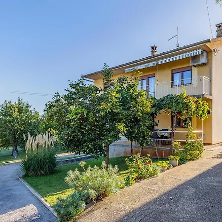 3 Bedroom Cozy In