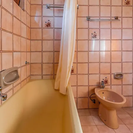 Apartment 3 Bedroom Cozy In