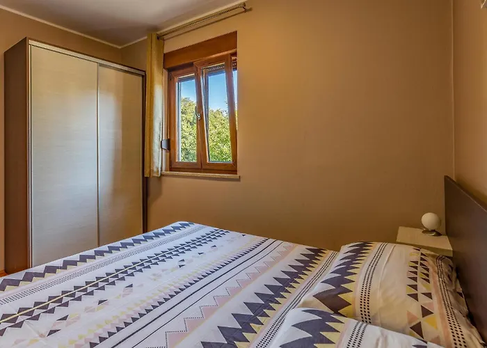 Apartament Amazing In With Wifi Banjole